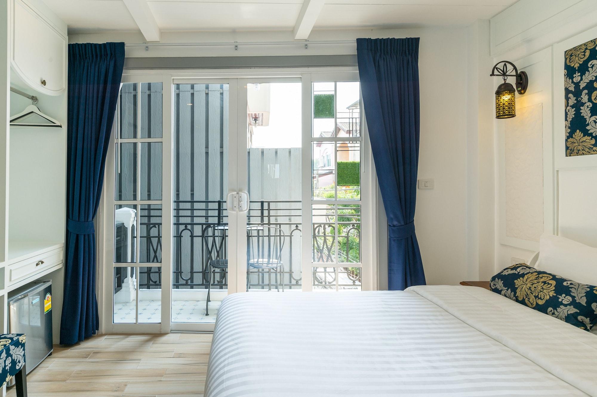 White Ivory Bed And Breakfast Bangkok Exterior photo