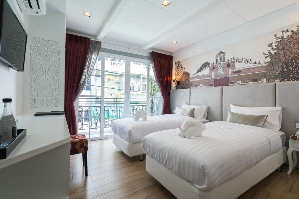 White Ivory Bed And Breakfast Bangkok Exterior photo